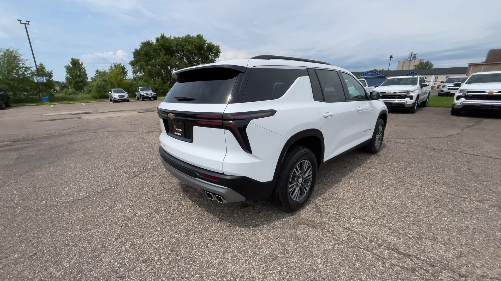 2025 Chevrolet Traverse photo 31