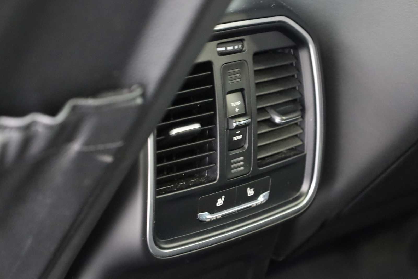 2018 Porsche Macan photo 33