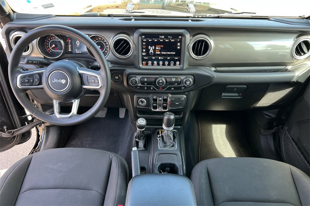 2023 Jeep Gladiator Overland photo 18