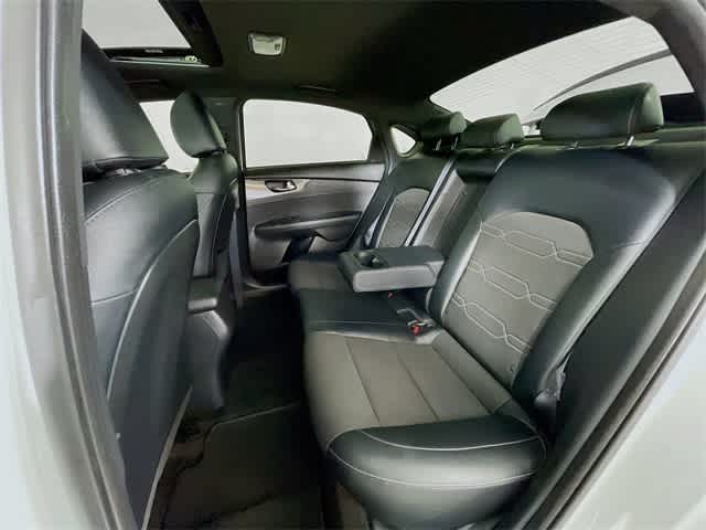 2023 Kia Forte GT-Line photo 25