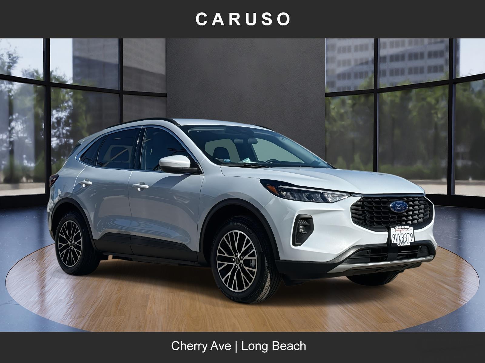 2025 Ford Escape PHEV's photo