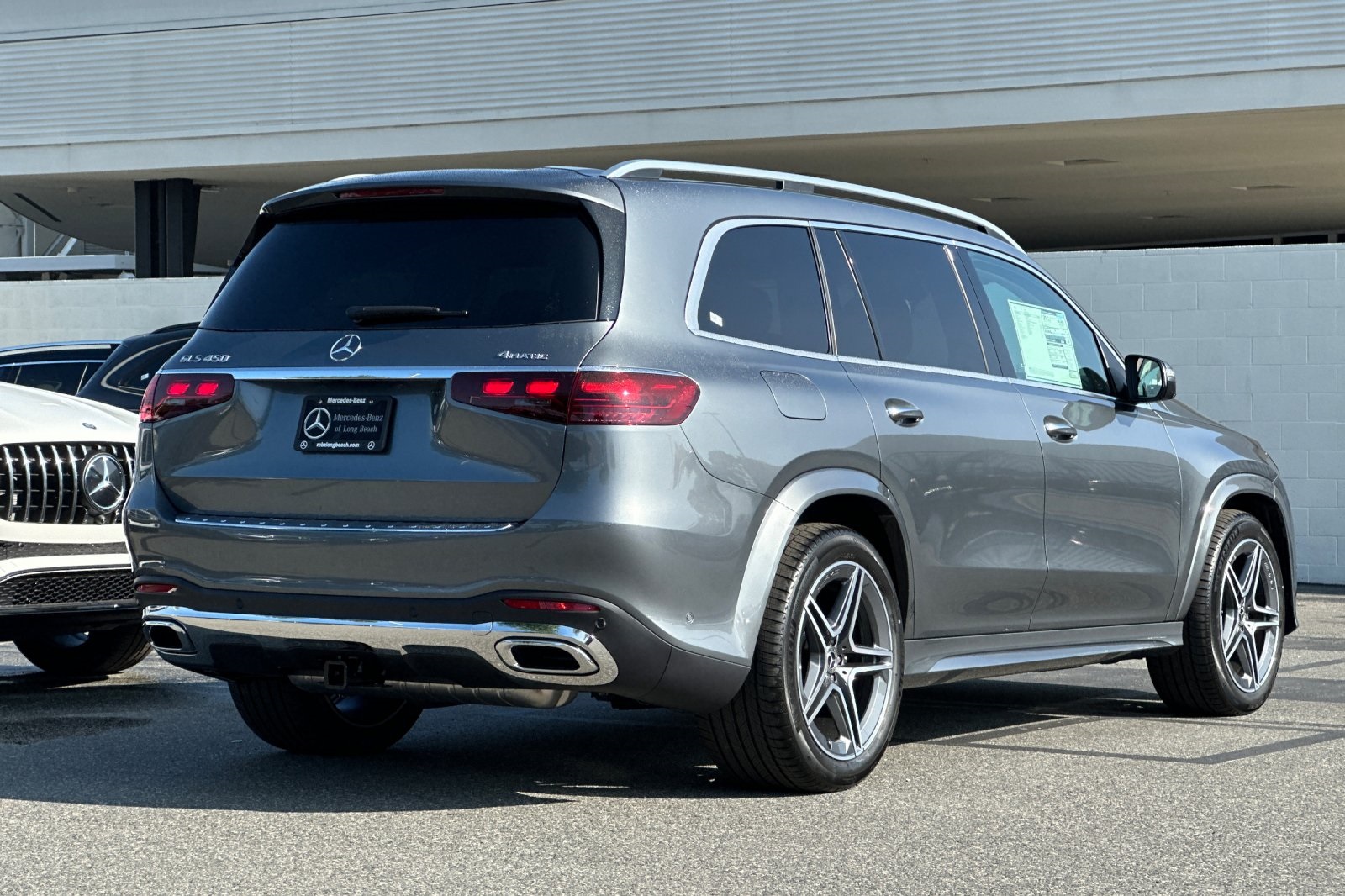 2026 Mercedes Benz GLS 450 4MATIC photo 4