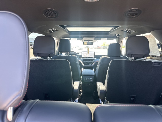 2025 Ford Explorer ST photo 19