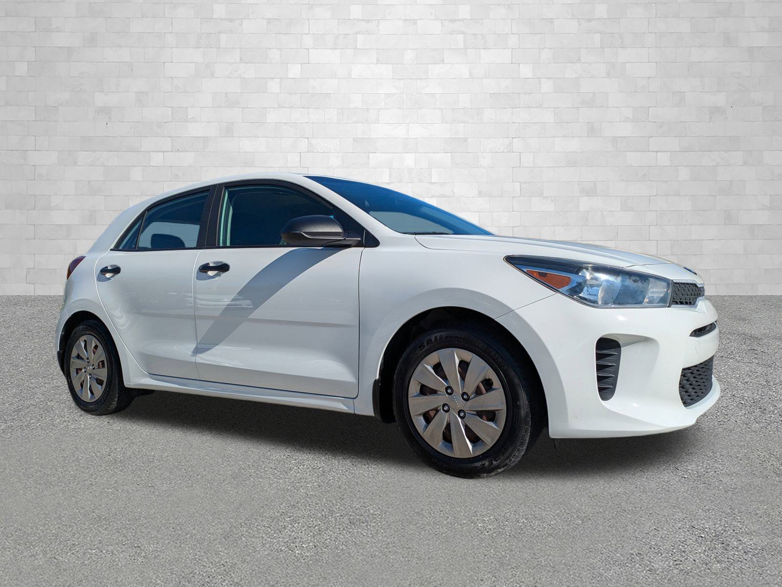 2018 Kia Rio 5-Door LX's photo