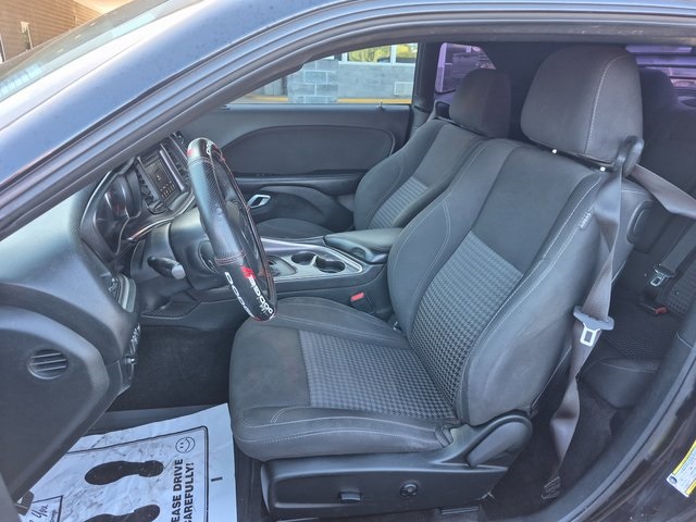 2018 Dodge Challenger SXT photo 11