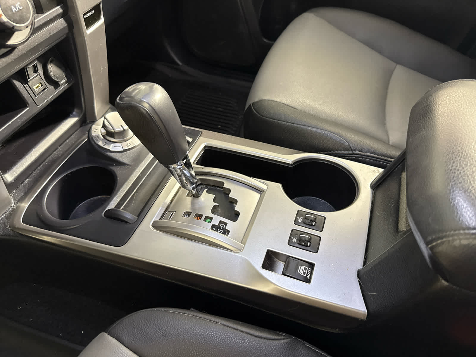 2021 Toyota 4Runner SR5 Premium photo 23
