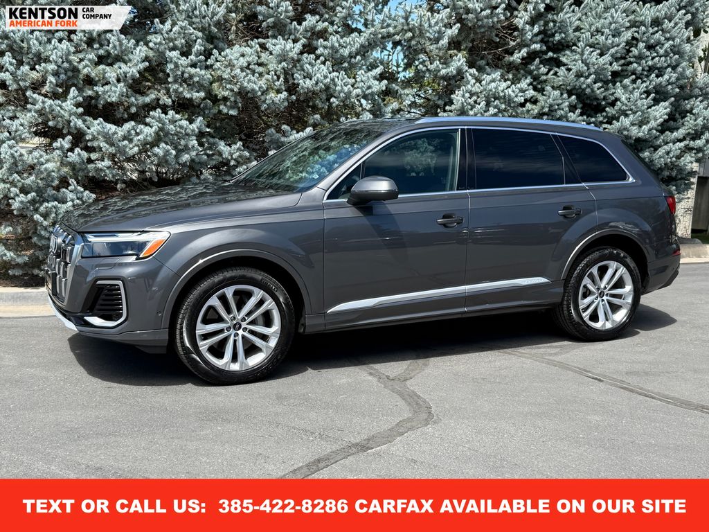 2025 Audi Q7 Premium Plus's photo