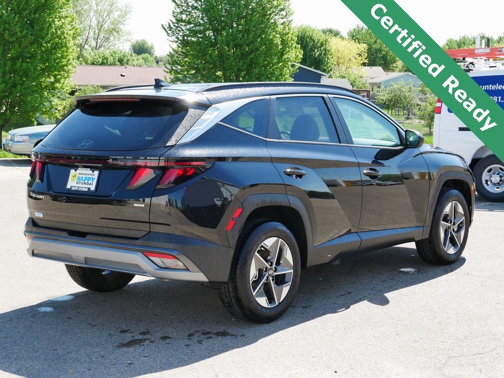 2025 Hyundai Tucson SEL photo 3