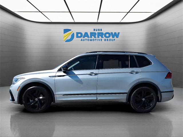 2023 Volkswagen Tiguan SE R-Line Black photo 2