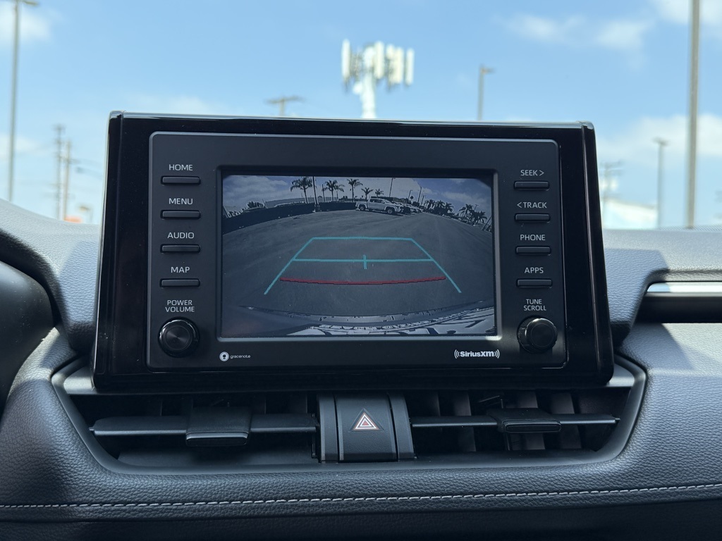 2021 Toyota RAV4 XLE photo 27