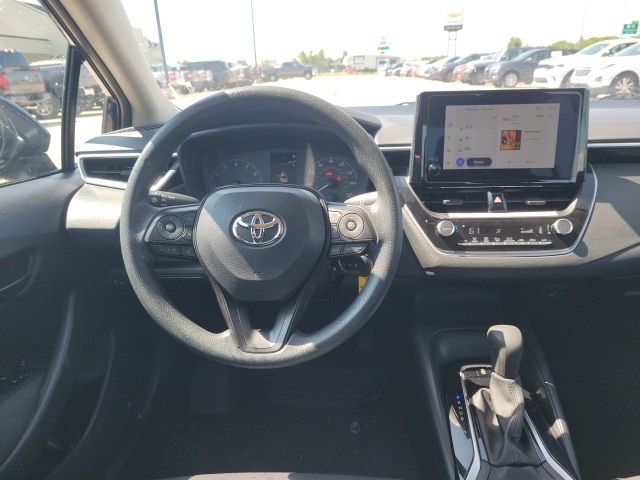 2024 Toyota Corolla LE photo 3