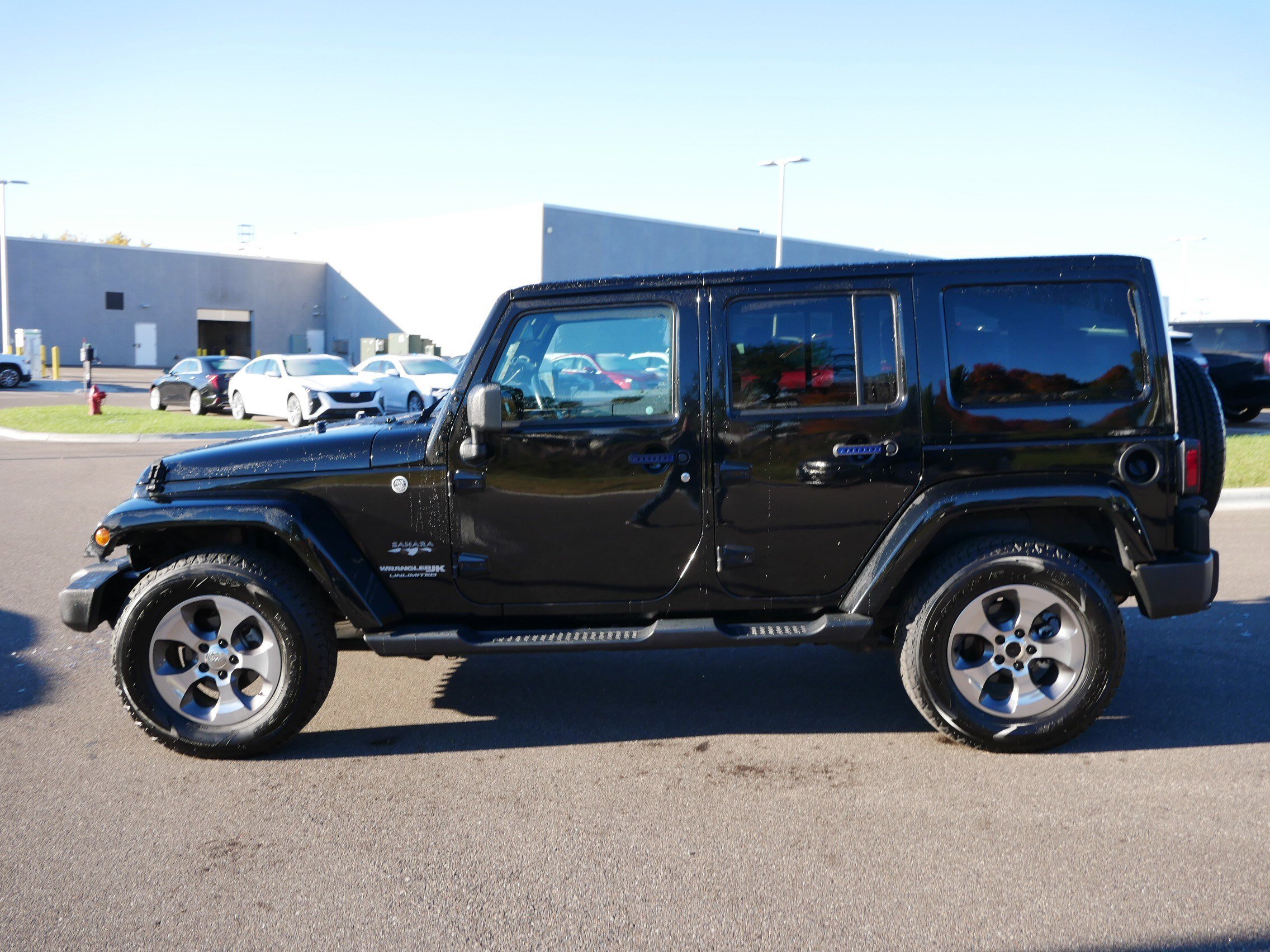 2018 Jeep Wrangler Unlimited Sahara photo 3