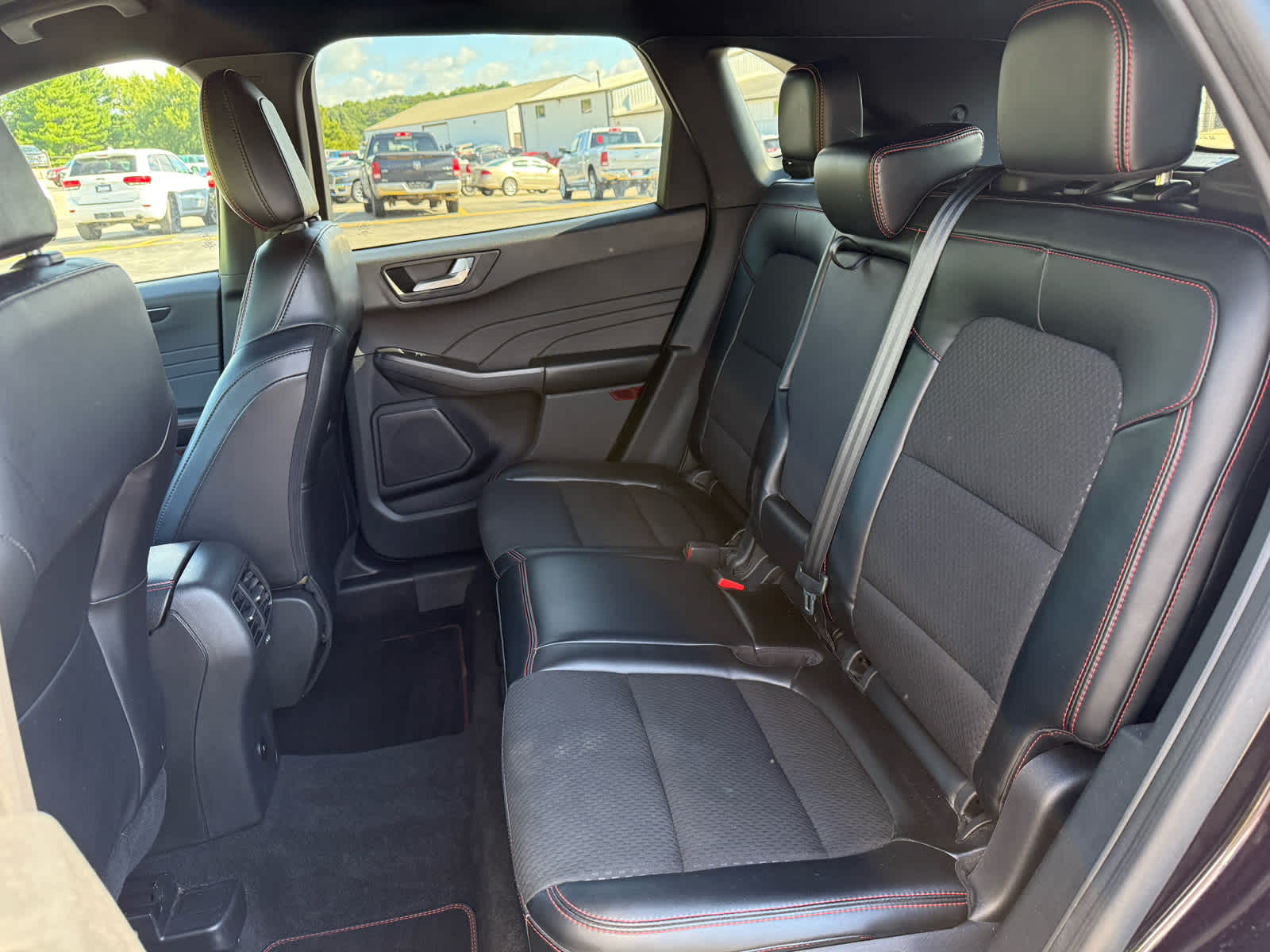 2023 Ford Escape ST-Line photo 5