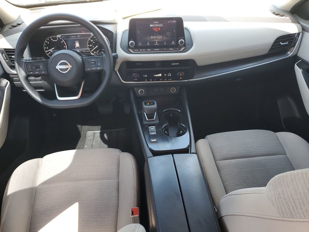 2023 Nissan Rogue SV photo 24