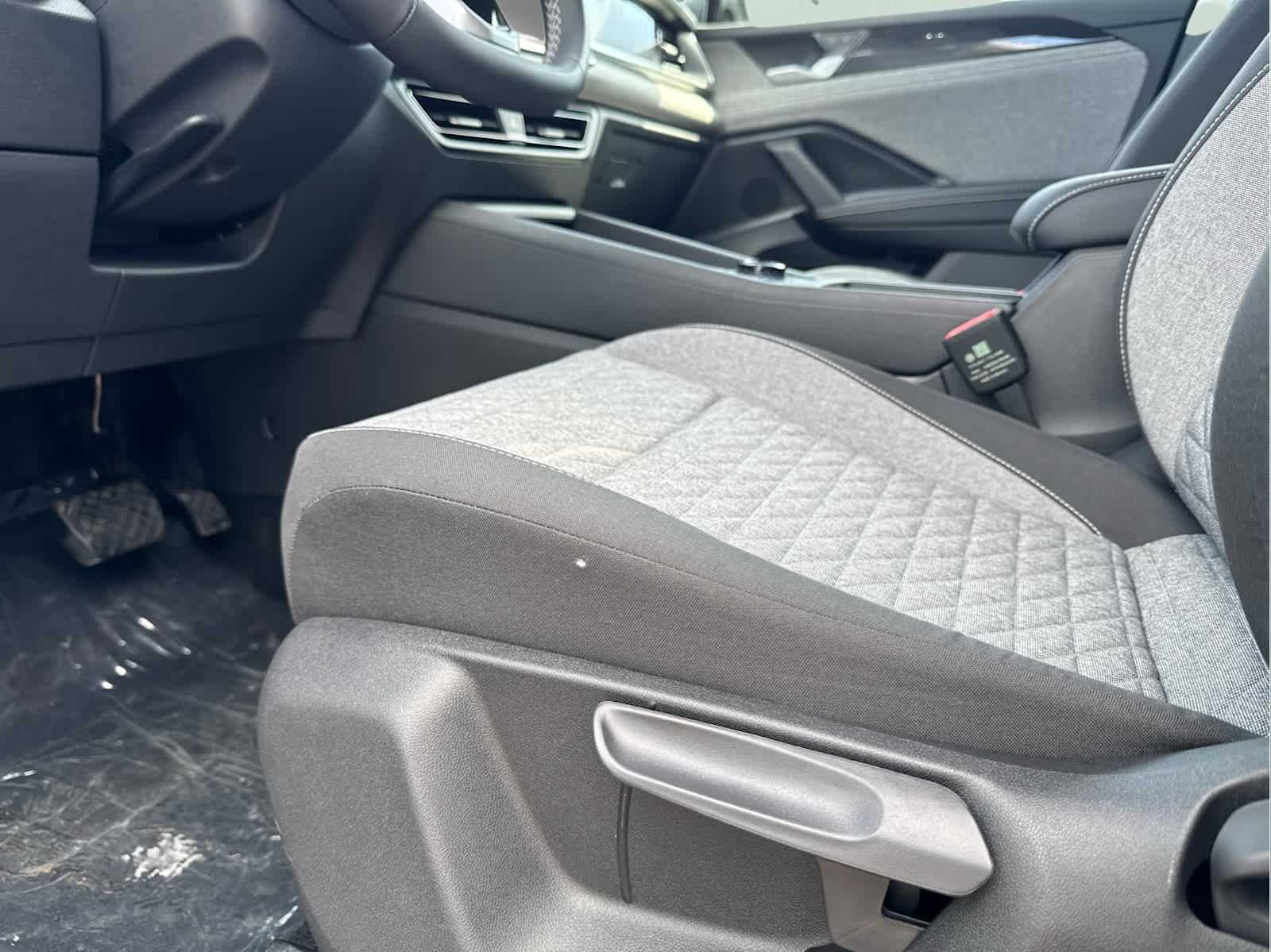 2025 Volkswagen Tiguan S photo 16