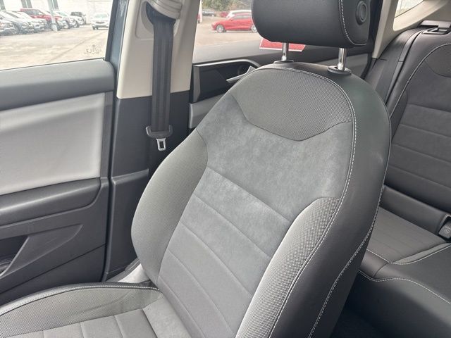 2022 Volkswagen Taos SE photo 14