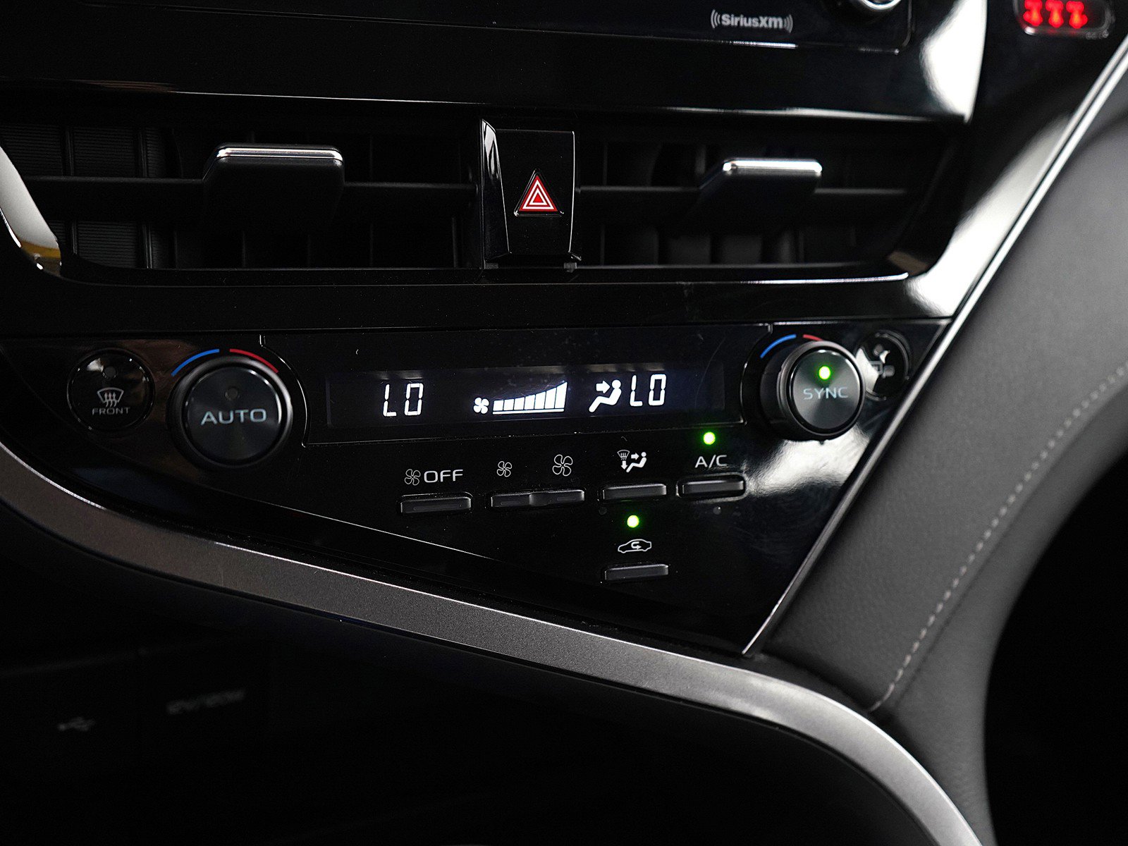 2024 Toyota Camry SE photo 19