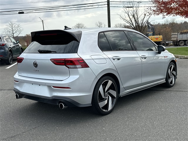 2023 Volkswagen Golf GTI SE photo 4