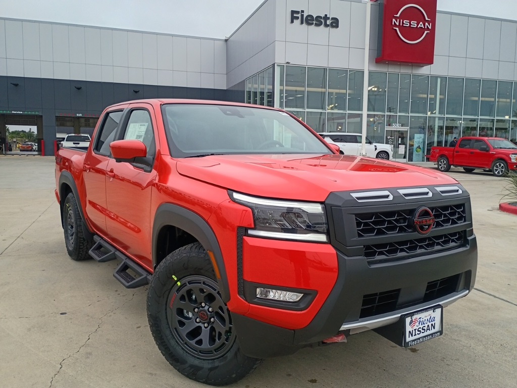 2026 Nissan Frontier PRO-X's photo