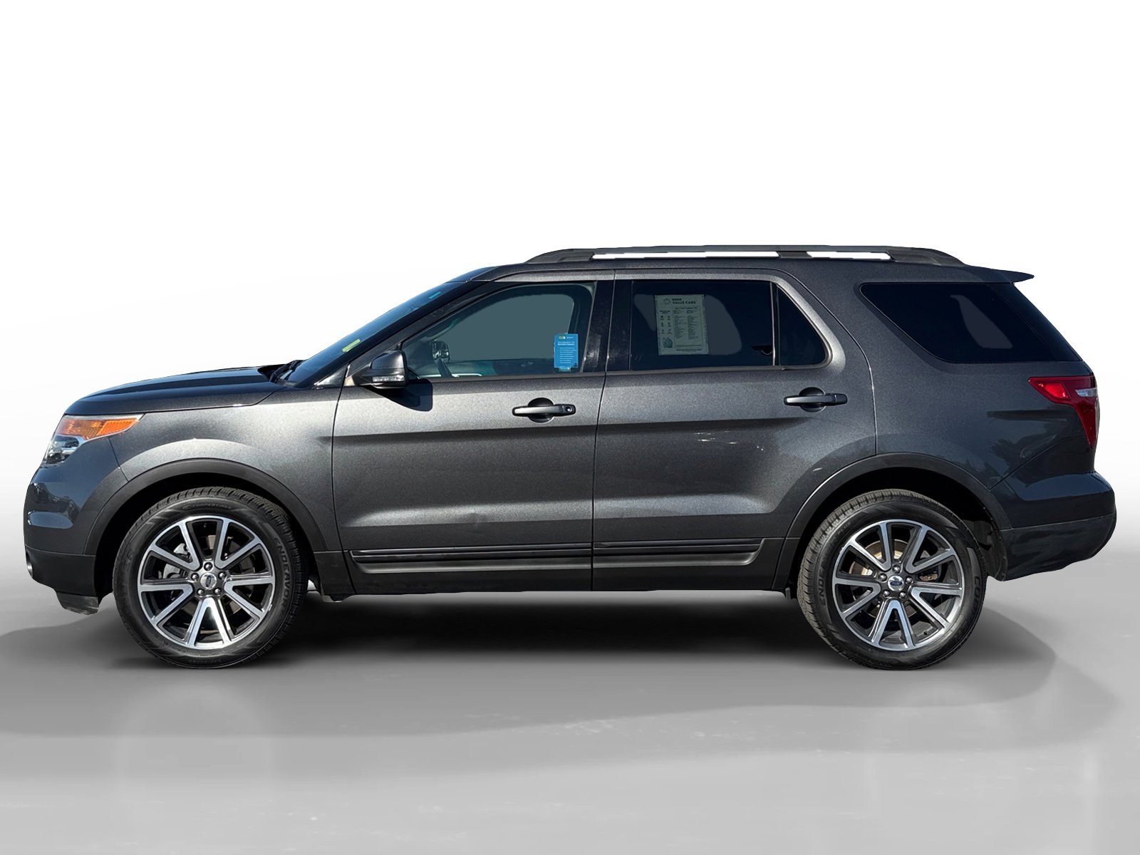 2015 Ford Explorer XLT photo 2