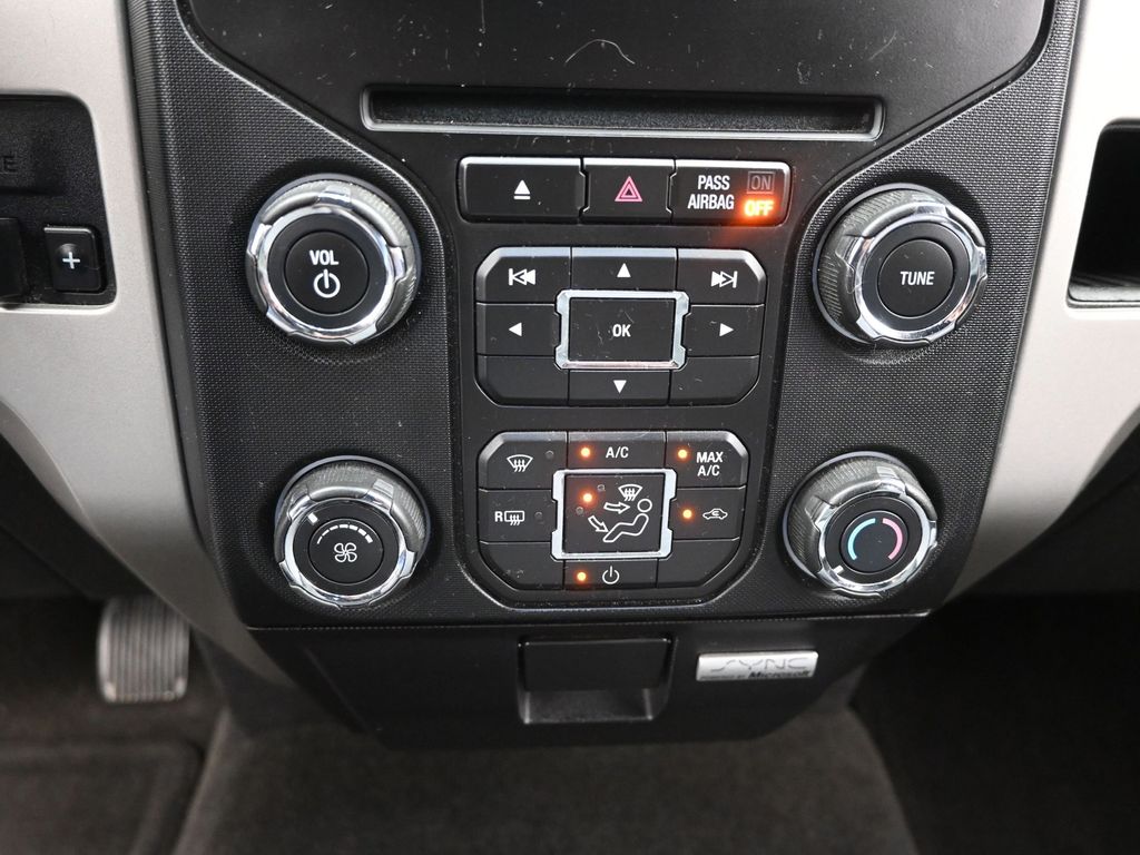 2014 Ford F-150 XLT photo 13