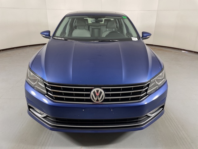 2016 Volkswagen Passat SE photo 3