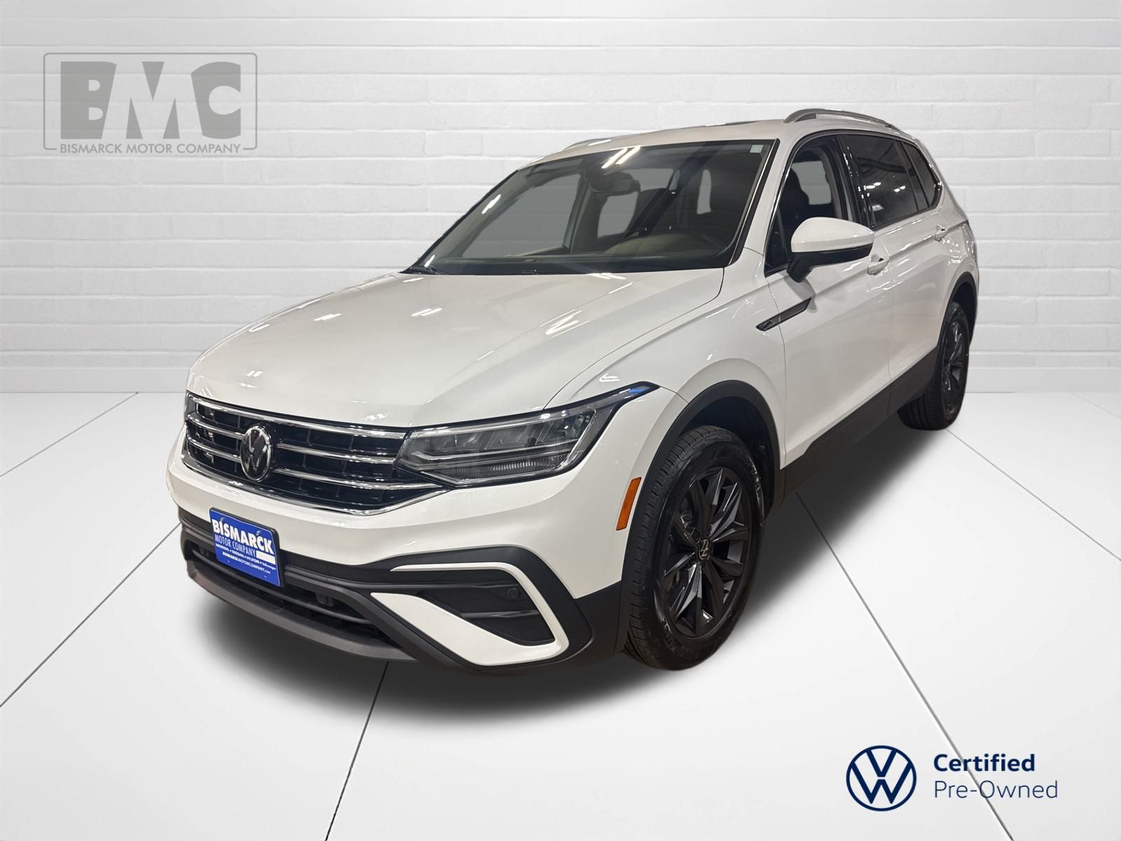 2022 Volkswagen Tiguan SE's photo