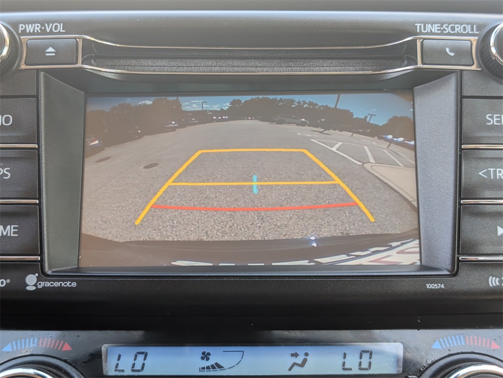 2017 Toyota RAV4 XLE photo 17