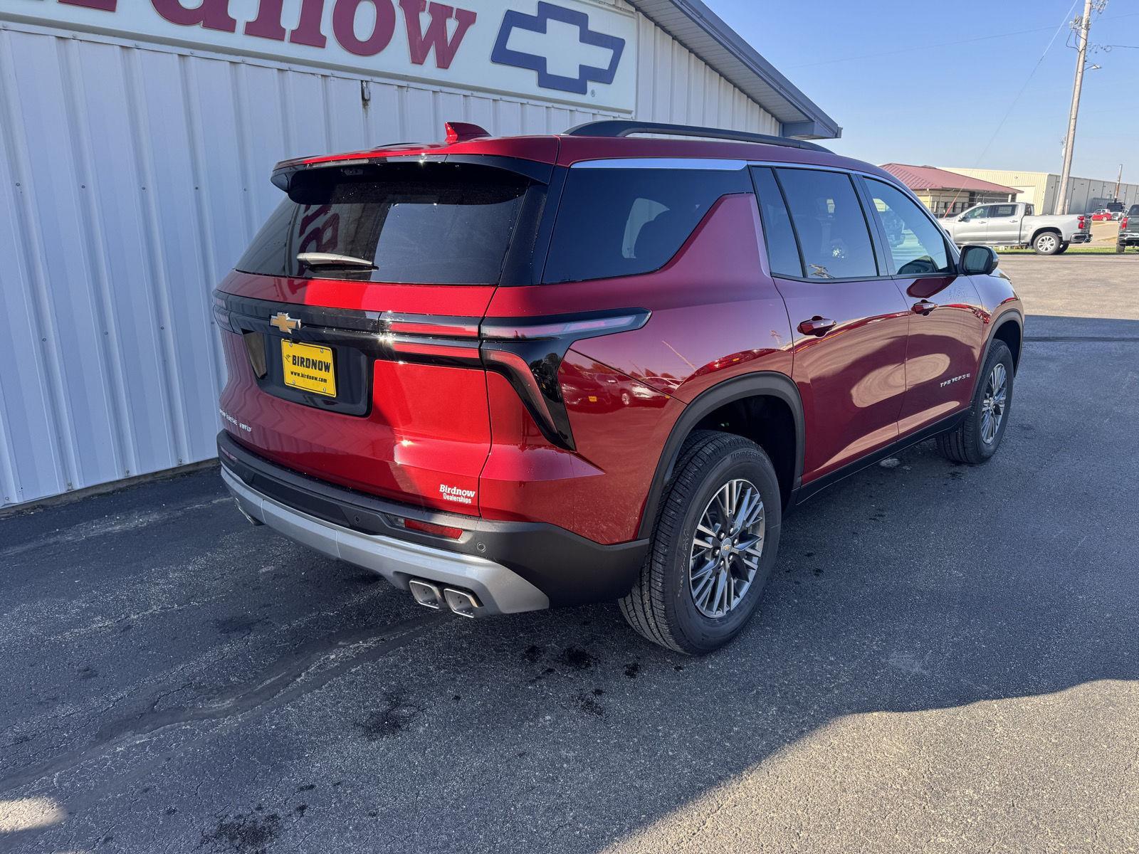 2026 Chevrolet Traverse photo 2