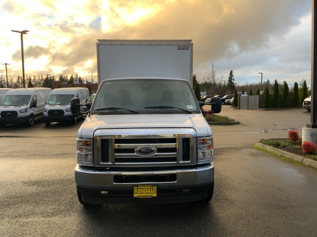 2025 Ford E-350 Base photo 2