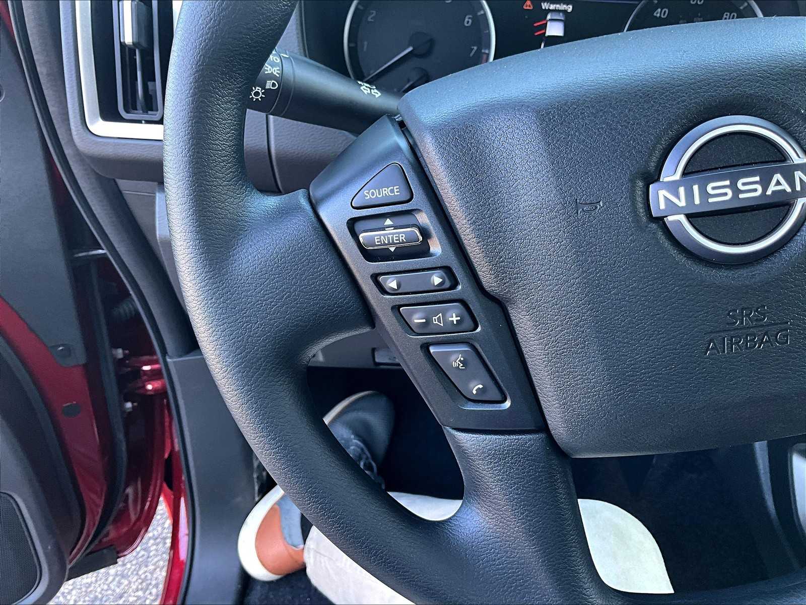 2025 Nissan Frontier SV photo 18