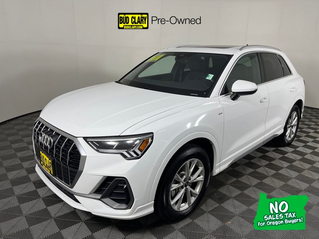 2023 Audi Q3 S Line Premium's photo
