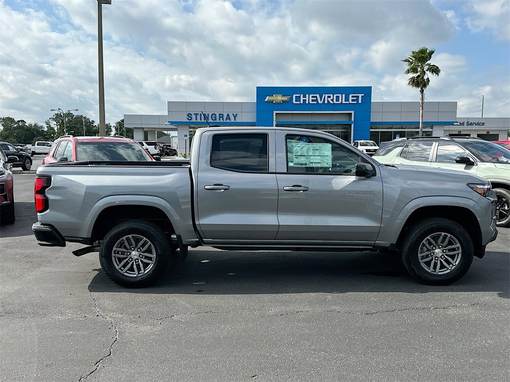 2025 Chevrolet Colorado Work Truck LT photo 3