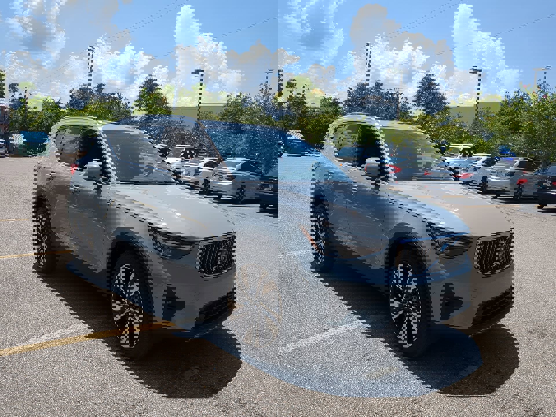 YV4L12UEXR2204363
