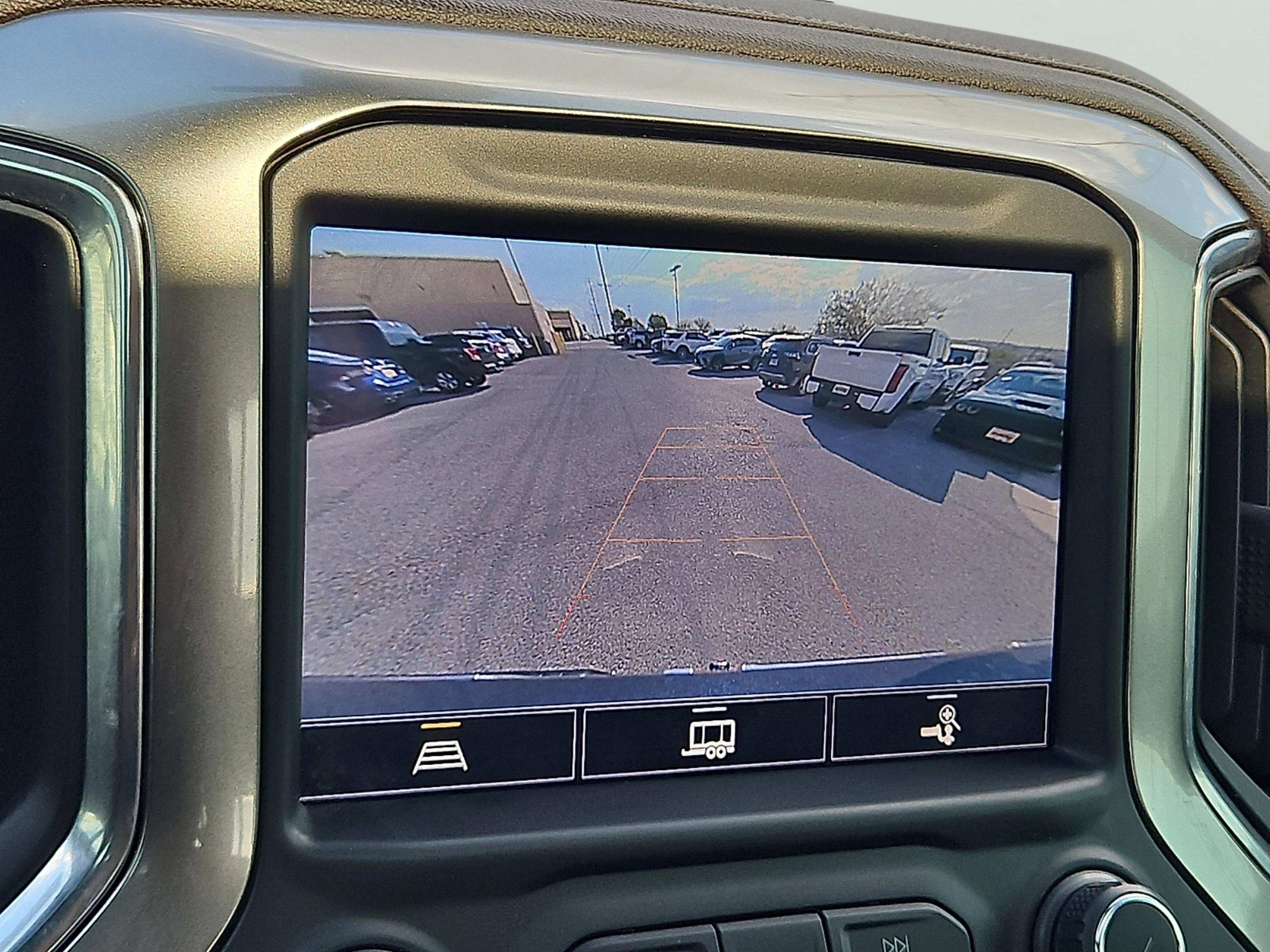 2021 Chevrolet Silverado LTZ photo 21