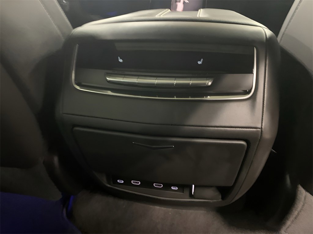 2025 Cadillac Escalade ESV Sport Platinum photo 19