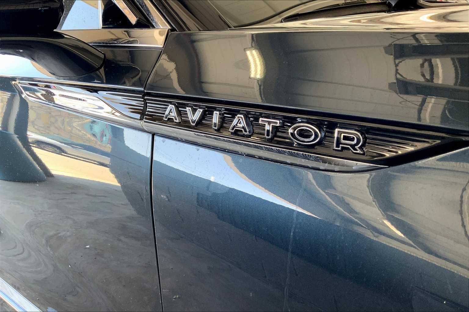 2023 Lincoln Aviator Black Label photo 8