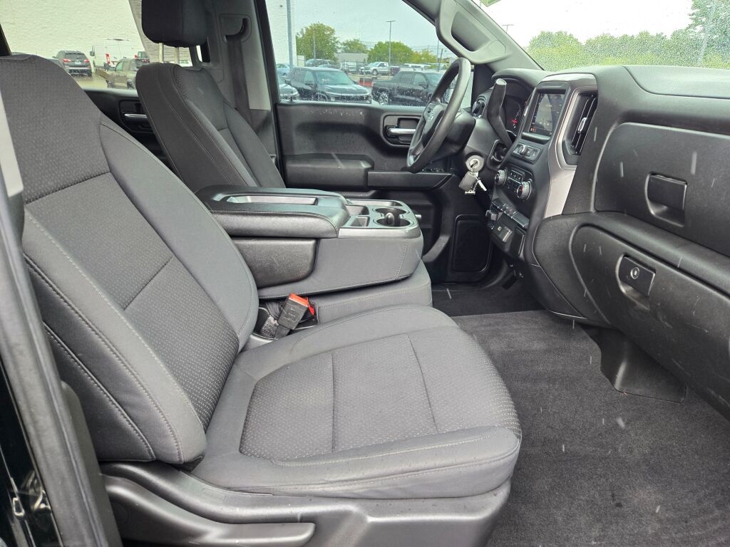 2020 Chevrolet Silverado 1500 Custom Trail Boss photo 3