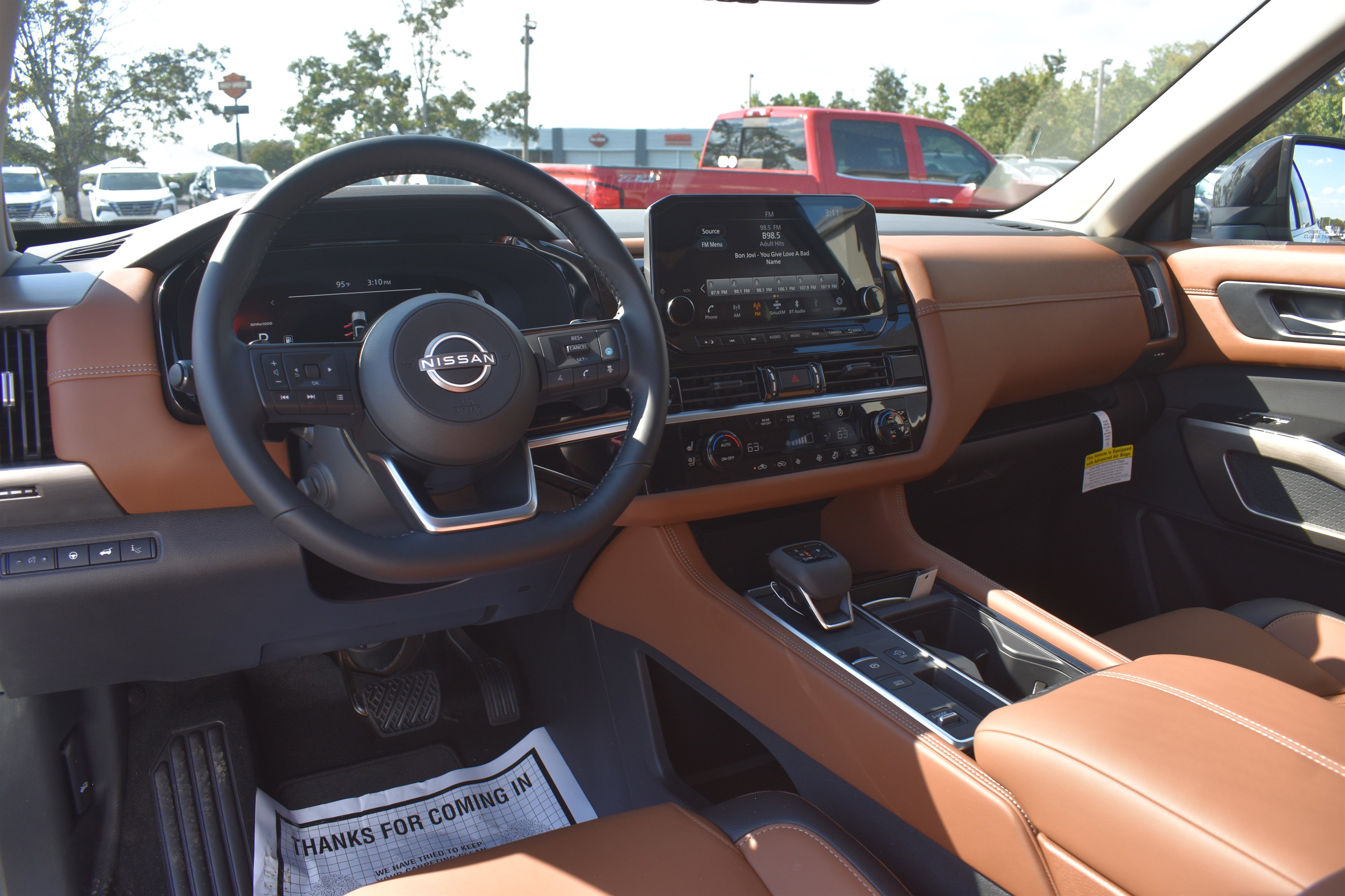2025 Nissan Pathfinder Platinum photo 12