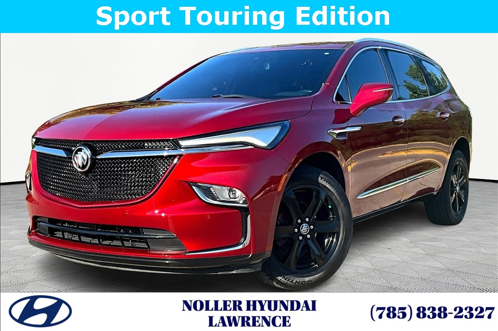 2023 Buick Enclave Essence's photo