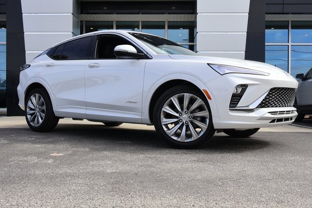 2025 Buick Envista Avenir photo 2
