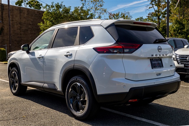 2026 Nissan Rogue SV photo 3