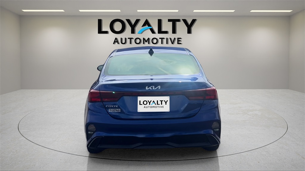 2022 Kia Forte LXS photo 4