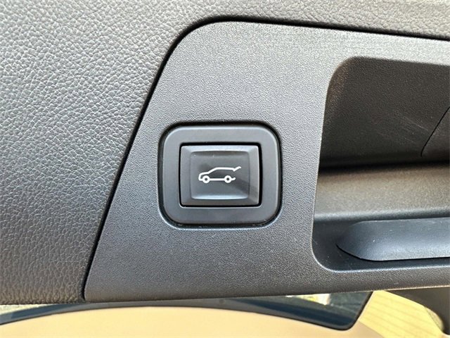 2017 Buick Envision Premium I photo 52