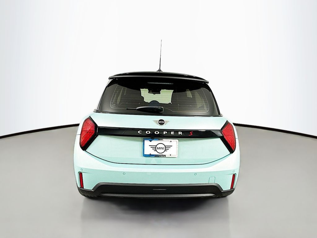 2025 Mini Cooper 2 Door Hardtop Iconic photo 6