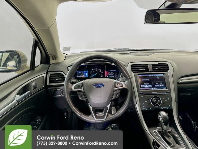 2015 Ford Fusion Energi Titanium photo 19