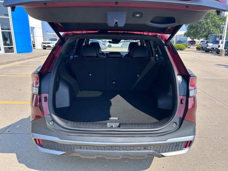 2023 Kia Sportage X-Line photo 2