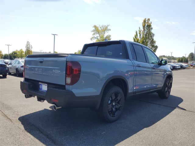 2025 Honda Ridgeline Black Edition photo 3