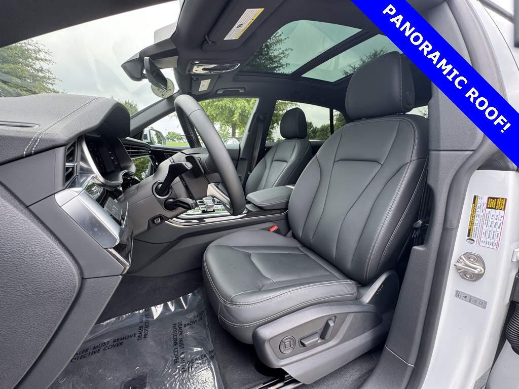 2024 Audi Q8 55 Premium photo 4