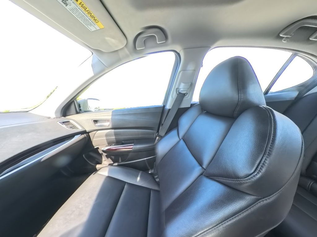 2017 Acura TLX 2.4L photo 21